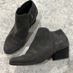 Blondo 10W waterproof ankle boots